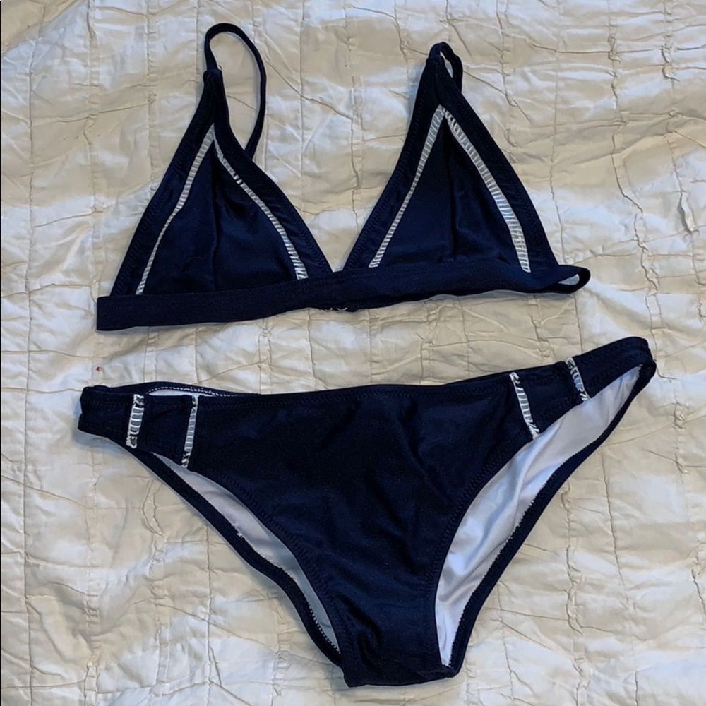 Cupshe Bikini.